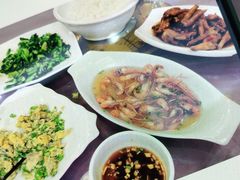 -峡谷农家乐饭店
