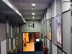 -和平影视娱乐城