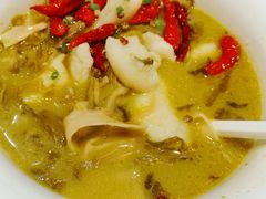 -渝是乎酸菜鱼·川渝小炒(新世界百货望京店)
