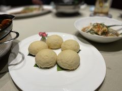 脆皮流沙包-皇朝会.经典传统粤菜(外滩店)