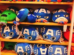 -名创优品(北京新中关购物中心地铁层店)