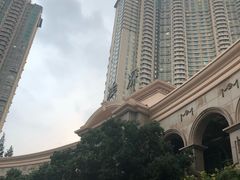 -浅深(世茂滨江精品店)