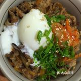 上杭路这条小街有很多种草的日料店、小吃店