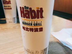 汽水畅饮-The Habit Burger Grill 哈比特汉堡(复兴soho店)