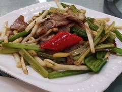 猪颈肉炒花生芽-万年酒楼(越秀南路店)