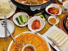 -喇喇排骨火锅·传统韩式脊骨汤(望京西园总店)