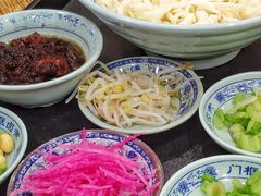 老北京炸酱面-门框胡同百年卤煮(新街口店)