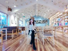 -猫的天空之城概念书店(束河店)