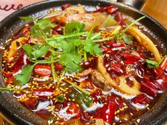 -有红鸡毛店·砂锅菜(抚琴夜市店)
