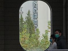 -龙溪路(地铁站)