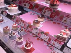 -巴黎贝甜(大宁国际商业广场店)