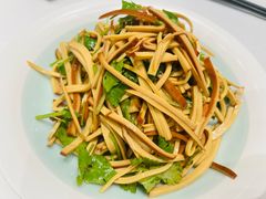 香菜干丝-新吉士·上海菜(浦东LCM置汇旭辉店)