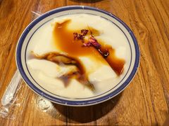 玫瑰黑糖冰豆花-云阿蛮云南生烫牛肉米线(奉贤路店)