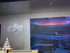 -DJI大疆(深圳华强北曼哈授权体验店)