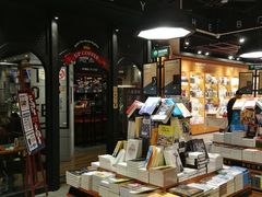 -西西弗书店&矢量咖啡(凯德晶萃广场店)