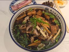 -镇南锅盖面馆(解放路店)