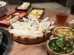 -蘑界·野生菌火锅(深业上城店)