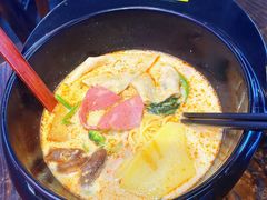 波浪卷-刁四藤椒麻辣烫(武夷山路店)