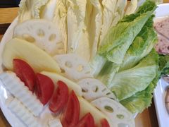 -二荆条·蜀鲜汇城市森林火锅