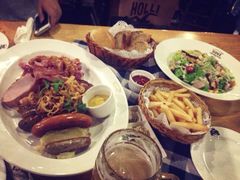iphone_upload_pic-皇冠自酿啤酒坊(中国红街5号楼店)