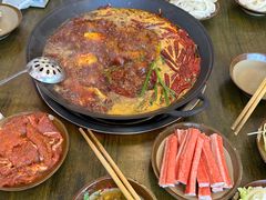 -黄潇洒老火锅(九眼桥宏济巷店)