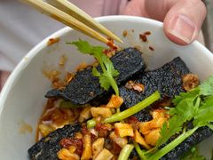 -黑色经典臭豆腐·湖南特产(坡子街店)