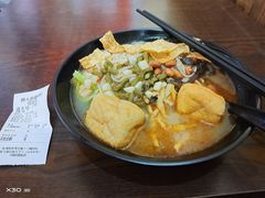 -柳大厨螺蛳粉(人民路总店)