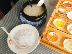 -双桥园·云南过桥米线(古城南门店)
