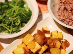 -老乡鸡(上海白玉兰广场店)