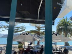-Bully Hayes Restaurant & Bar