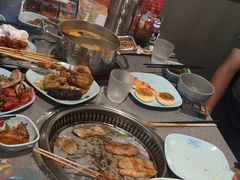 -金滏山烤肉·海鲜·火锅自助餐厅(襄阳万达店)