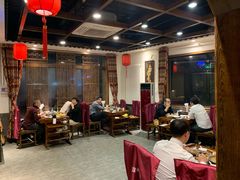 大堂-亿诣蝎府炸酱面羊蝎子火锅(酷车小镇店)