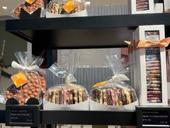 -Laderach 莱德拉(上海环贸iapm店)