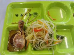-同济大学本部学苑饮食广场