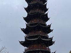 -龙华寺