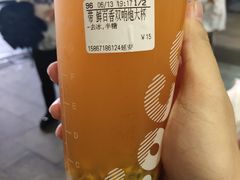 鲜百香双响炮-CoCo都可(湖滨银泰店B区店)