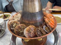 -一口猪海鲜浑锅·东北家常菜