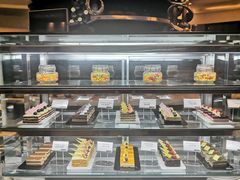 面包甜点陈列柜-天诚丽筠酒店-西餐厅