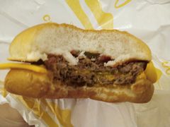 双层吉士汉堡-麦当劳(华融店)