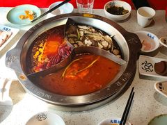 -大龙燚火锅(天钥桥路店)