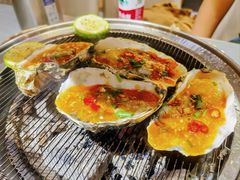 乳山肥生蚝-围炉肉舍丹东海鲜烤肉·烤活鳗(步行街店)