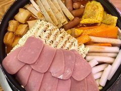 部队年糕火锅-麻麻桃韩式料理(百盛B馆店)