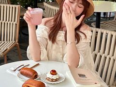 -VERIE BAKEHOUSE