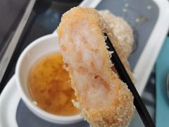 炸虾饼配泰国梅子酱-帕蓝·暹罗料理(大学路店)