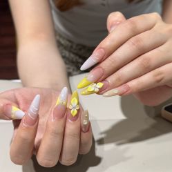 -晨·艺美甲美睫