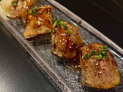 -山川小町·极番烧肉(新地假日广场店)