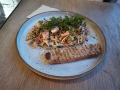 烤三文鱼沙拉-O'mills Sourdough Bakery&Bistro(永嘉路店)