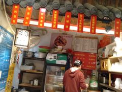 -爆炸头阿姨小四川正宗川味小吃(无任何分店)
