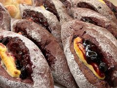 -HOT CRUSH趁热集合·现烤面包(上海环球港店)