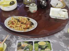 -天天向上素食餐厅(五台山店)